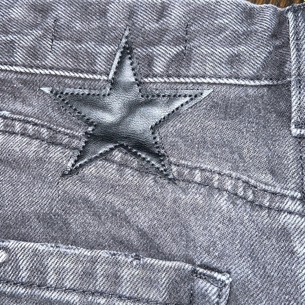 blank NYC Black Denim Shorts - NWOT - Picture 4 of 5